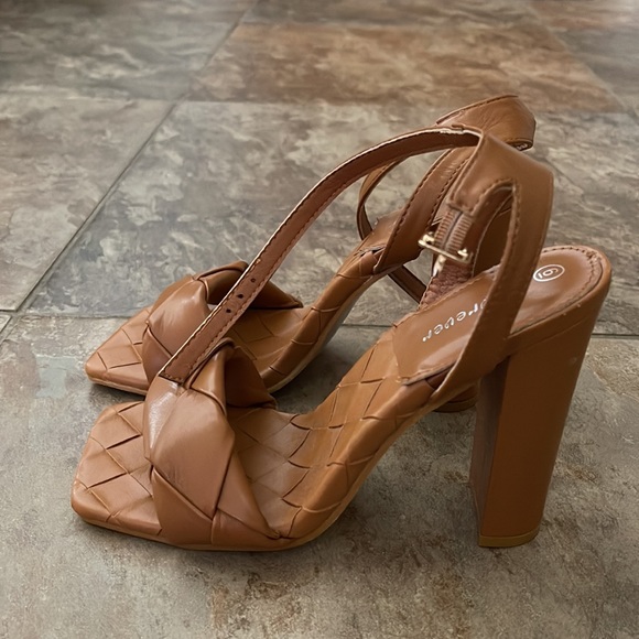 Forever 21 Brown heels - Picture 3 of 5